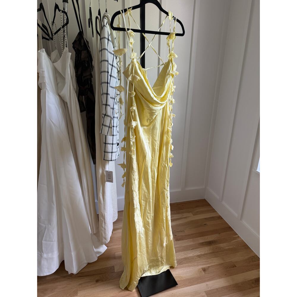 NBD Inaya Gown in Butter Yellow - Picture 6 of 16